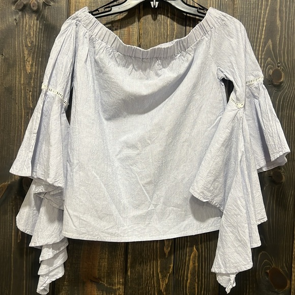 Harlowe & Graham Striped Chambray Off Shoulder Top S Blue Boho Bell Ruffle Flare - Picture 4 of 9